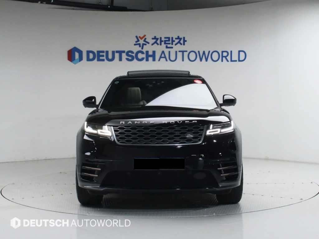 Land Rover Range Rover Velar — photo 03