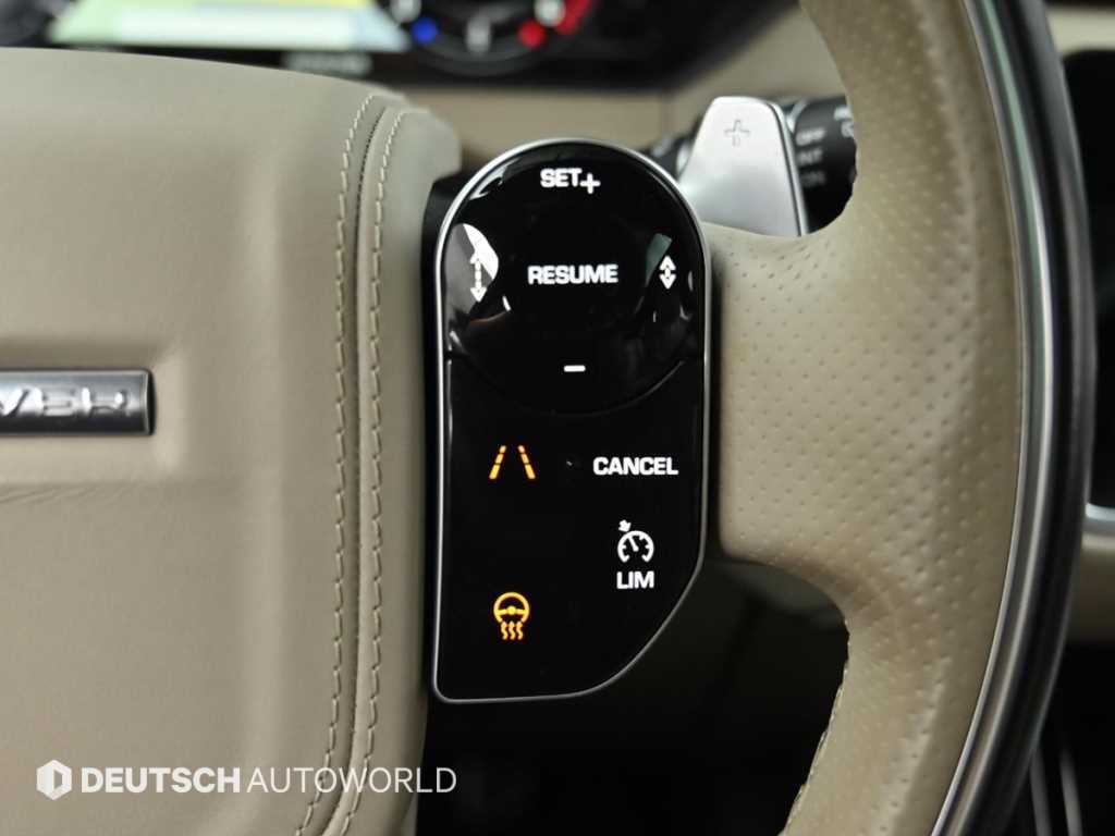 Land Rover Range Rover Velar — photo 14