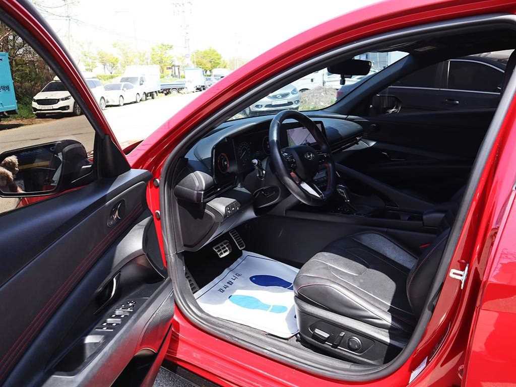 Hyundai Avante — photo 06