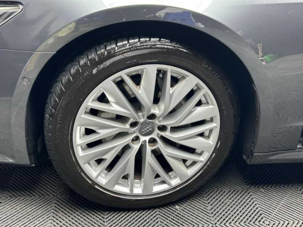 Audi A7 — photo 19