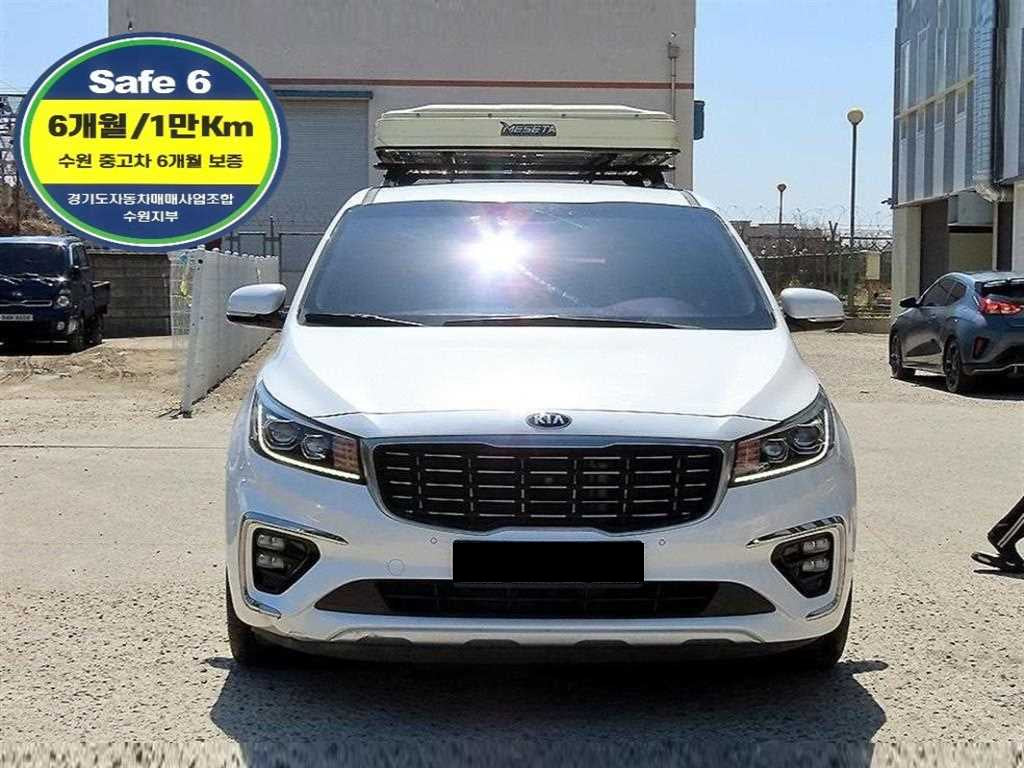 Kia Carnival — photo 01