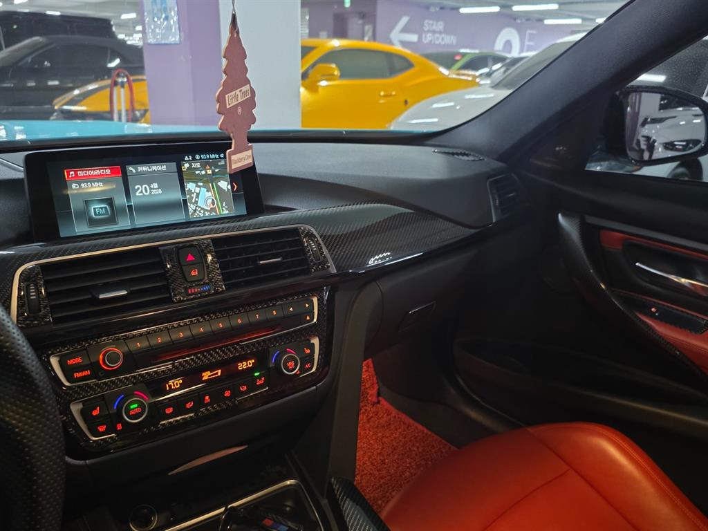 BMW M3 — photo 13