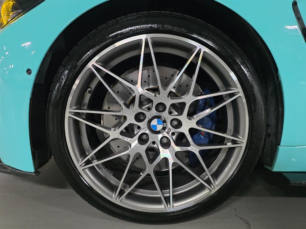 BMW M3 — photo 18