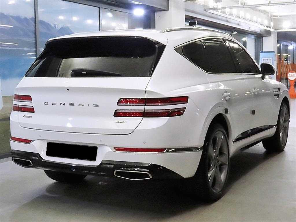 Genesis GV80 — photo 04