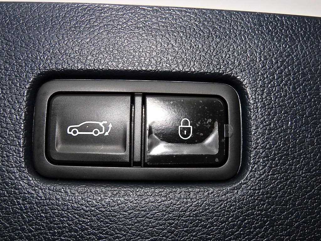 Genesis GV80 — photo 14