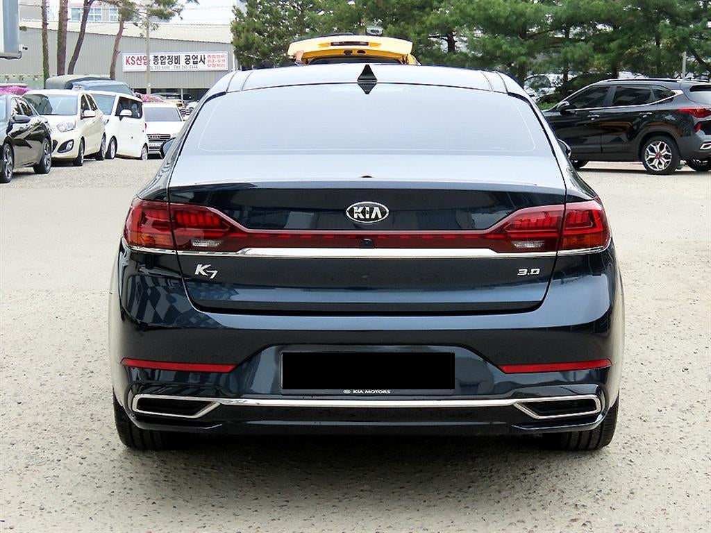Kia K7 — photo 04