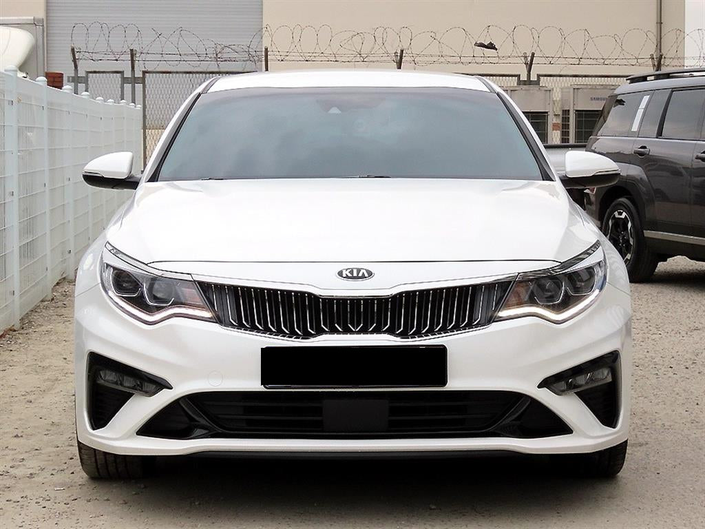 Kia K5 — photo 01
