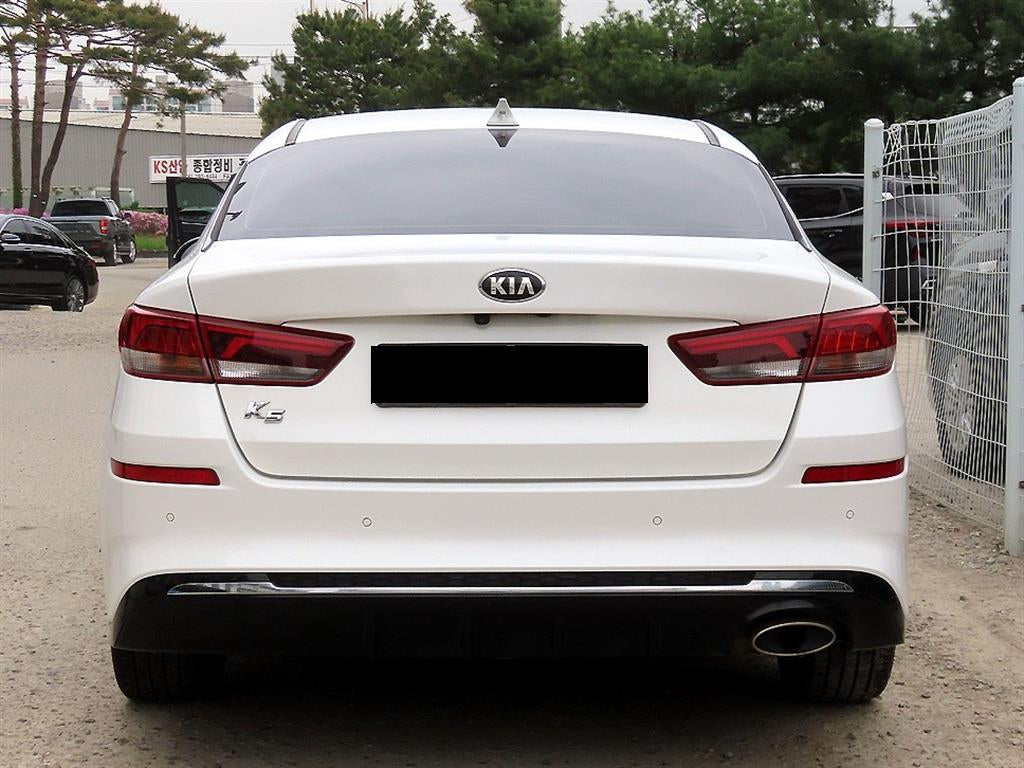 Kia K5 — photo 04