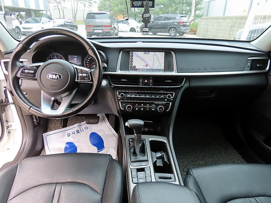 Kia K5 — photo 07