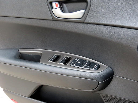 Kia K5 — photo 11