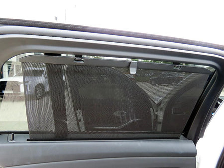 BMW 3-Series — photo 14