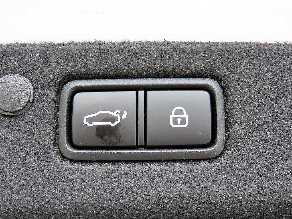 Hyundai Grandeur — photo 17