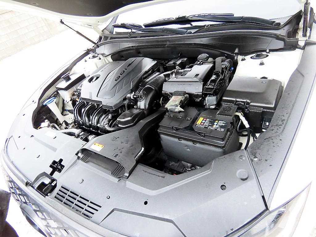Hyundai Grandeur — photo 19