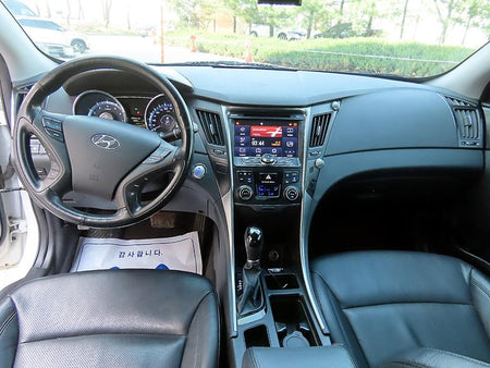 Hyundai Sonata — photo 07