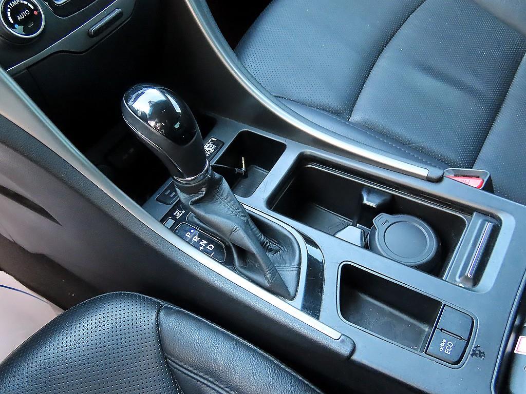 Hyundai Sonata — photo 10