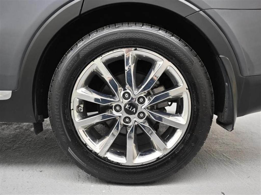 Kia Sorento — photo 05