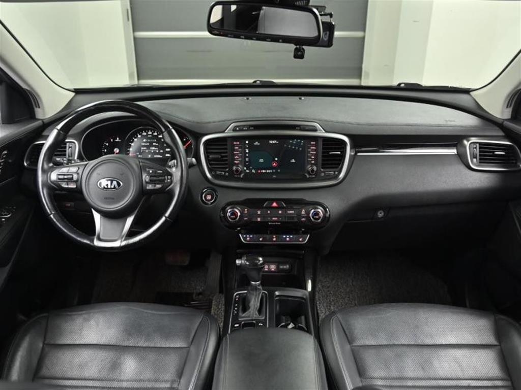 Kia Sorento — photo 07