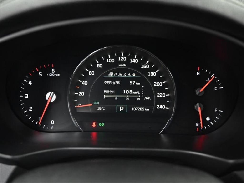 Kia Sorento — photo 08