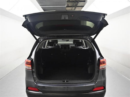 Kia Sorento — photo 19