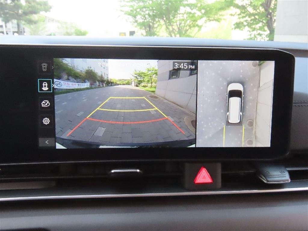 Kia Carnival — photo 09