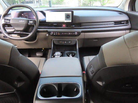 Kia Carnival — photo 15