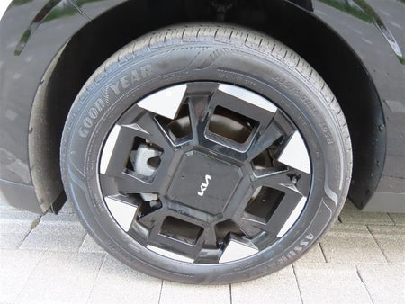 Kia Carnival — photo 17