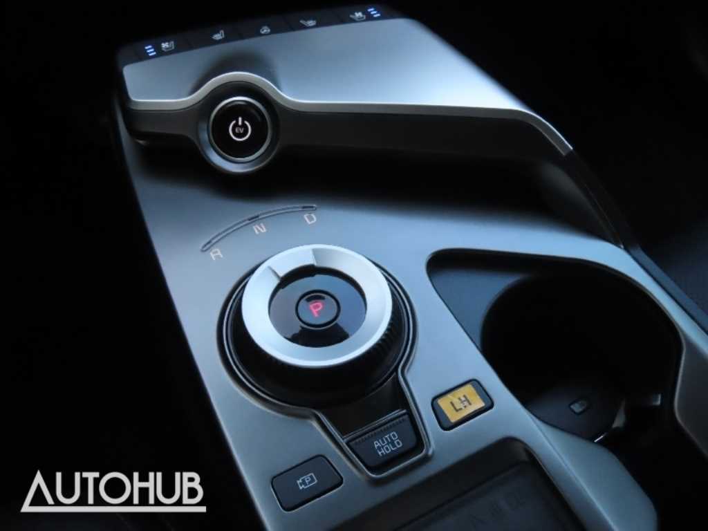 Kia EV6 — photo 07