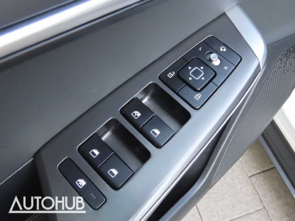 Kia EV6 — photo 13