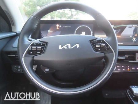 Kia EV6 — photo 17