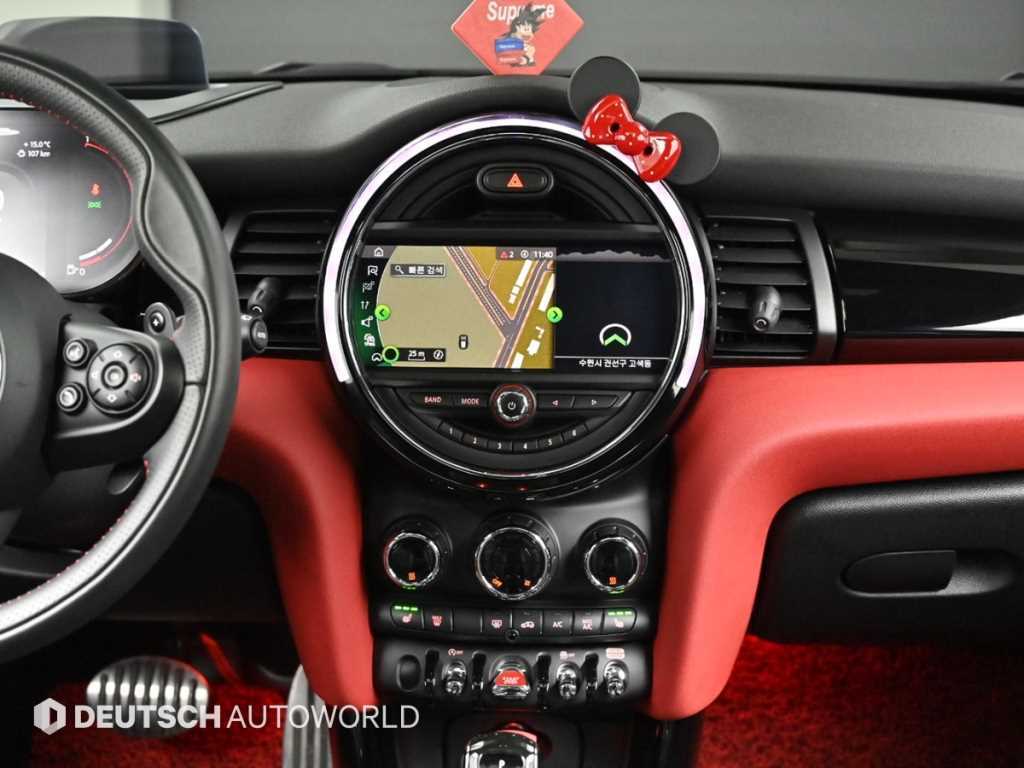 Mini Cooper — photo 14