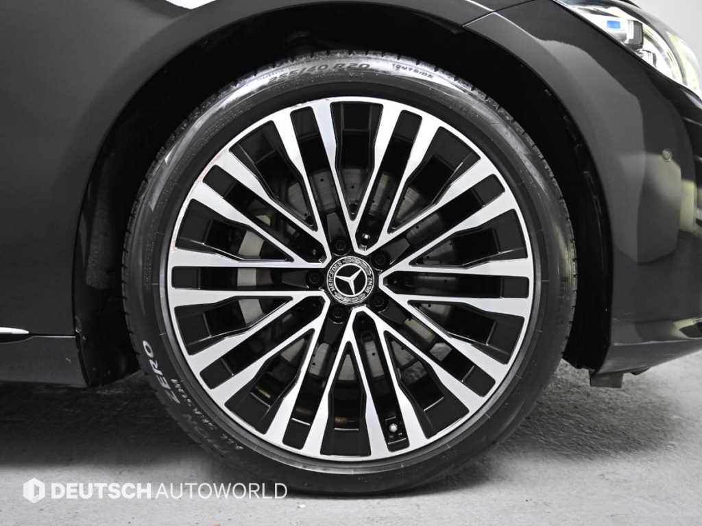 Mercedes-Benz S-Class — photo 05