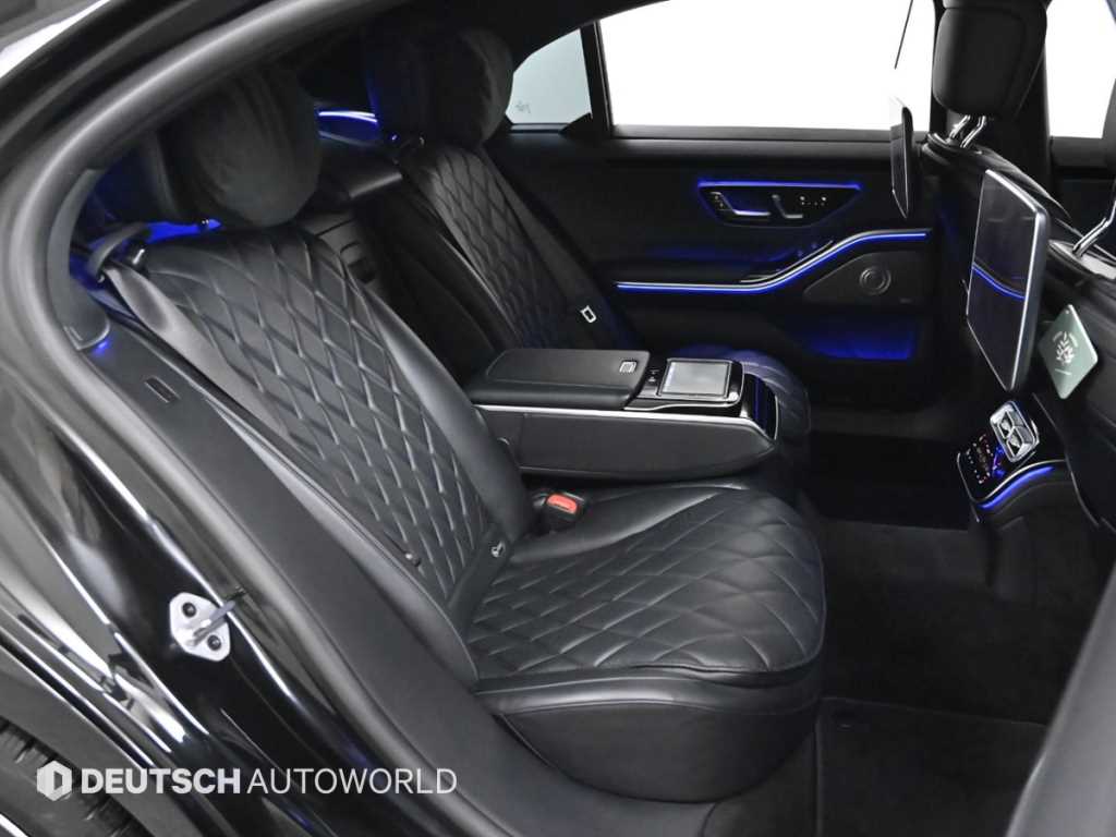 Mercedes-Benz S-Class — photo 12