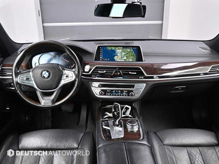 BMW 7-Series — photo 07