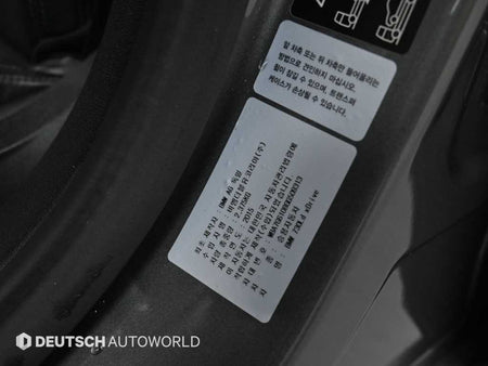 BMW 7-Series — photo 20