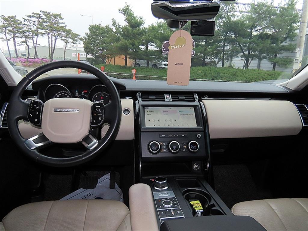 Land Rover Discovery — photo 07
