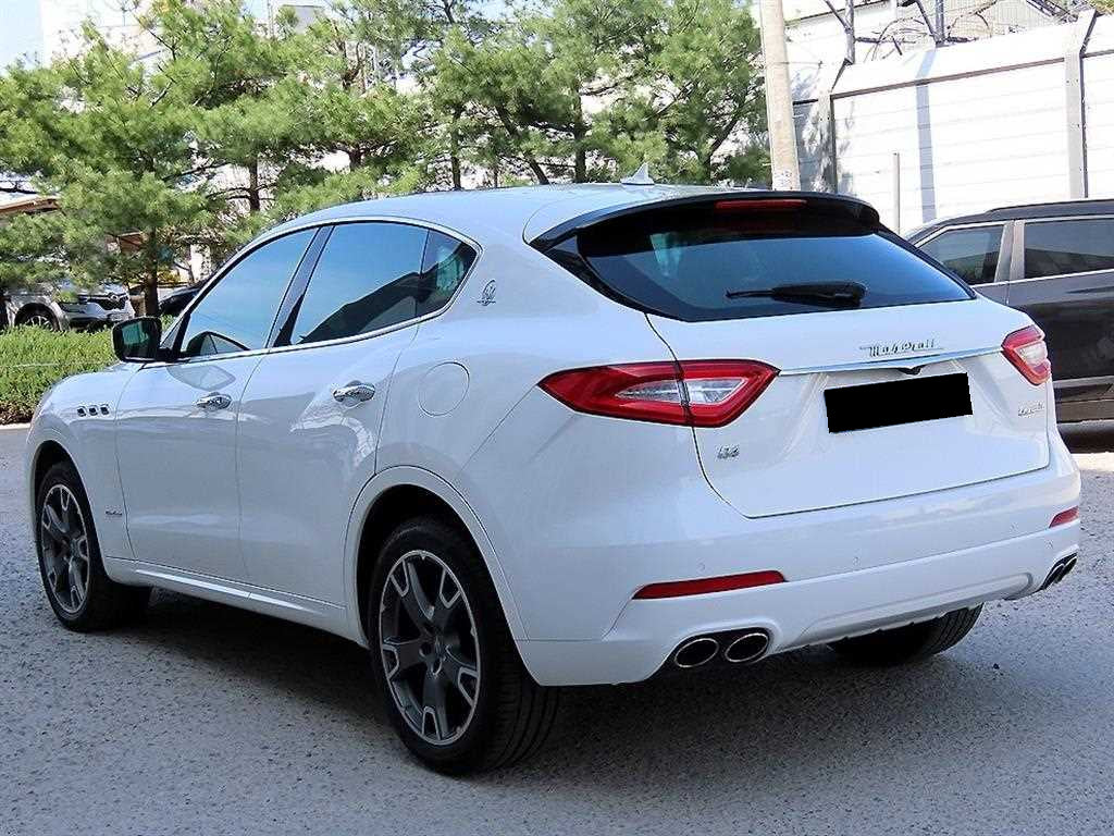 Maserati Levante — photo 03