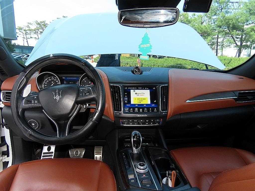 Maserati Levante — photo 07