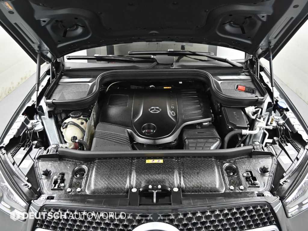 Mercedes-Benz GLE-Class — photo 06