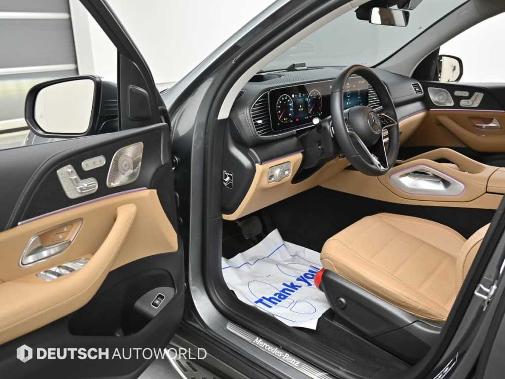 Mercedes-Benz GLE-Class — photo 11