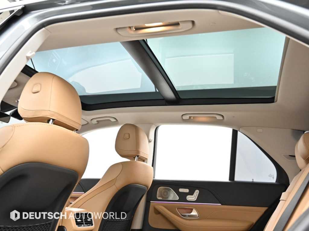 Mercedes-Benz GLE-Class — photo 18
