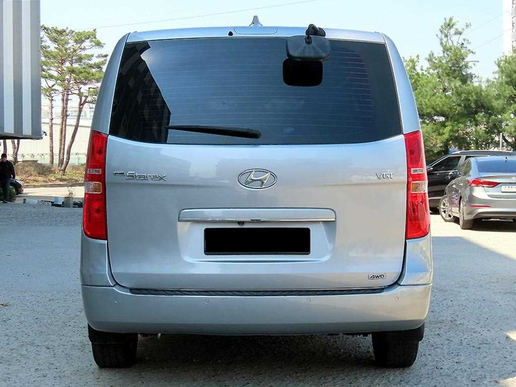 Hyundai Starex — photo 04
