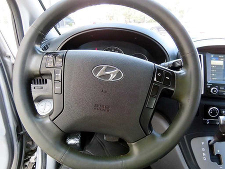Hyundai Starex — photo 09