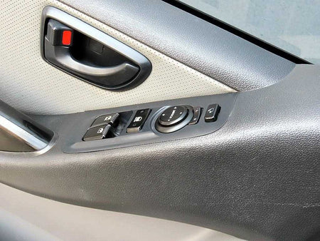 Hyundai Starex — photo 12