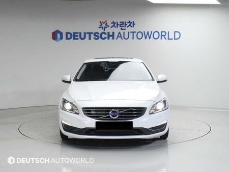 Volvo S60 — photo 03