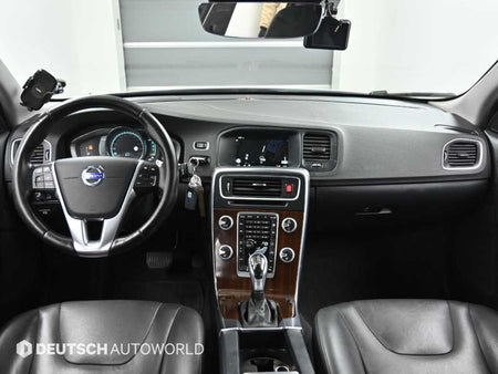 Volvo S60 — photo 07