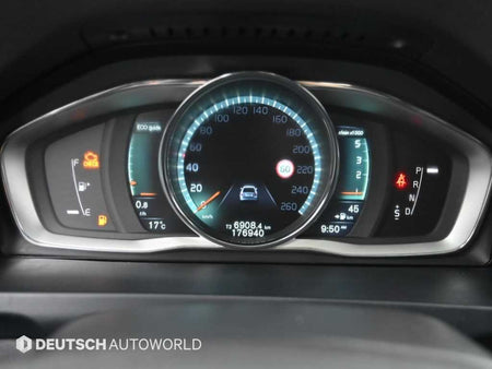 Volvo S60 — photo 08