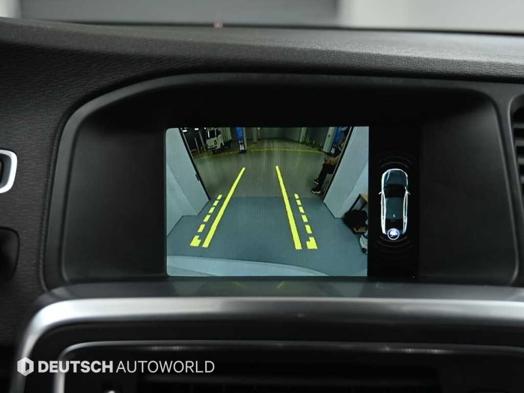 Volvo S60 — photo 15