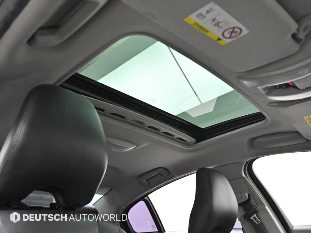 Volvo S60 — photo 19