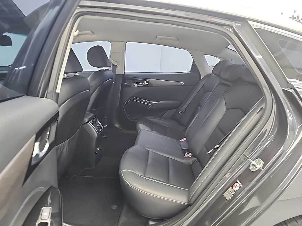 Kia K7 — photo 12