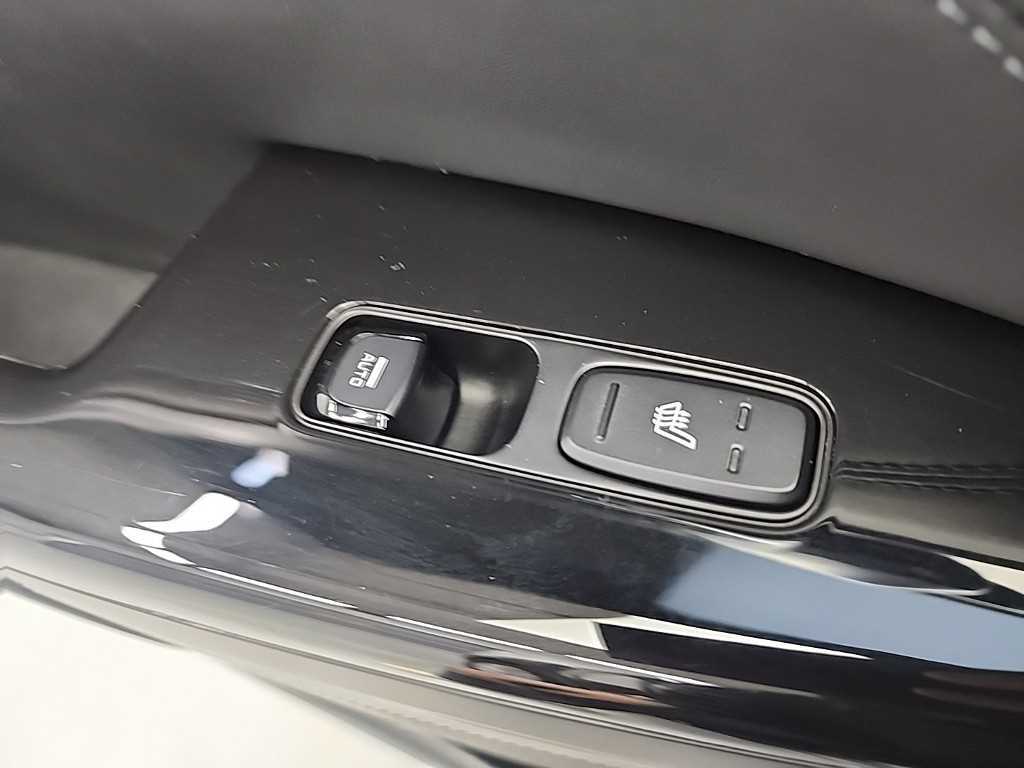 Kia K7 — photo 15